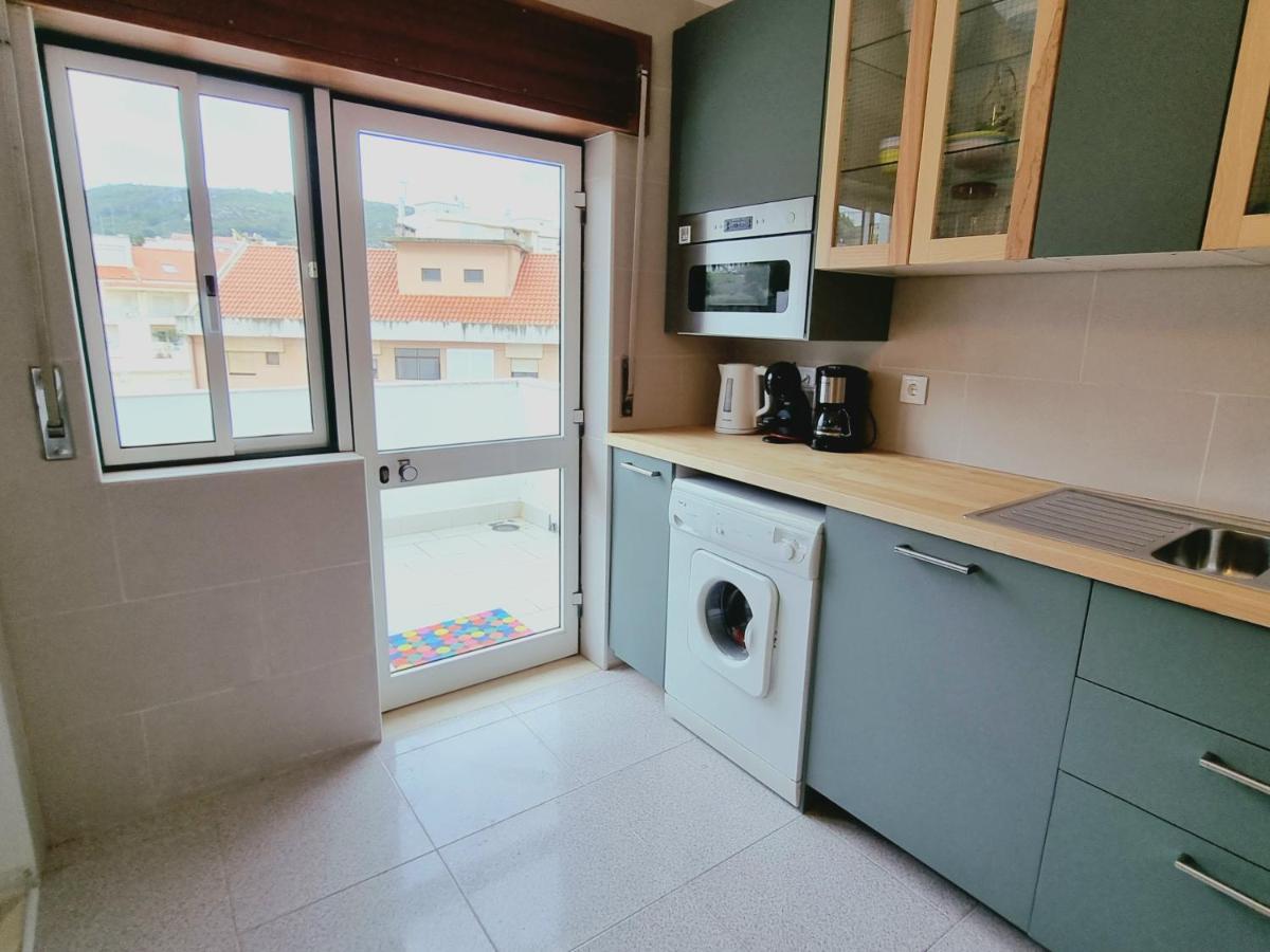Casa Mar E Sol, New Apartment Near The Beach With Balcony Sesimbra Exterior photo